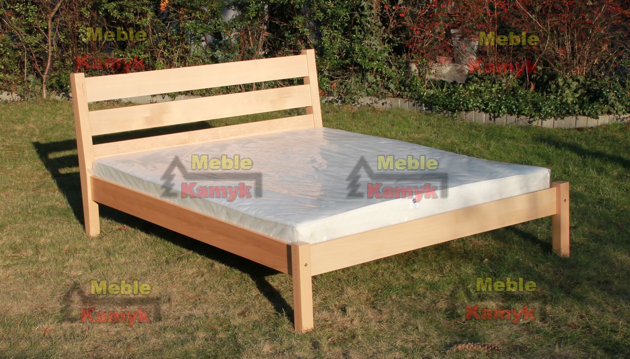 Łóżko Bukowe Ławeczka - Elegancki Mebel do Sypialni